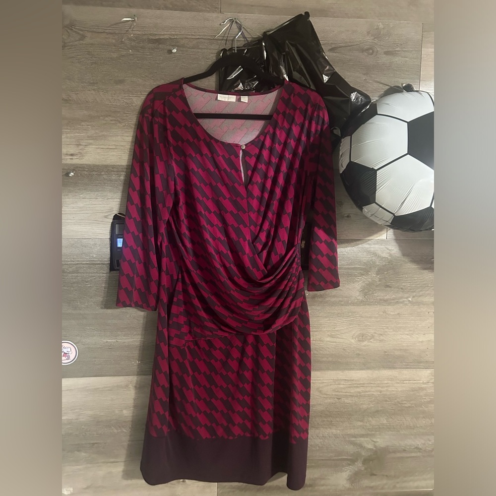 Burgundy New York and company dress